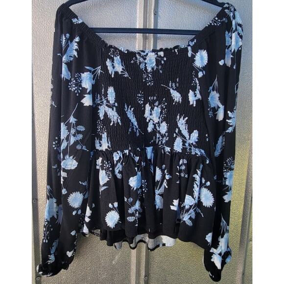 Torrid Blue on Black Floral Long Sleeve Shirred Top Size 2 - Picture 6 of 10